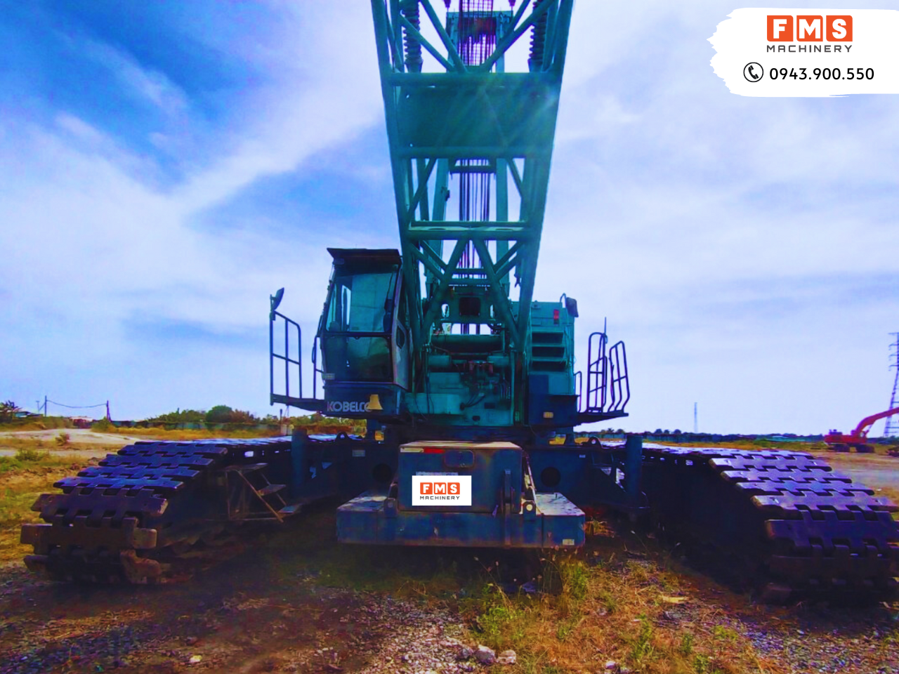 Cẩu  bánh xích 260 tấn Kobelco CKL2600 