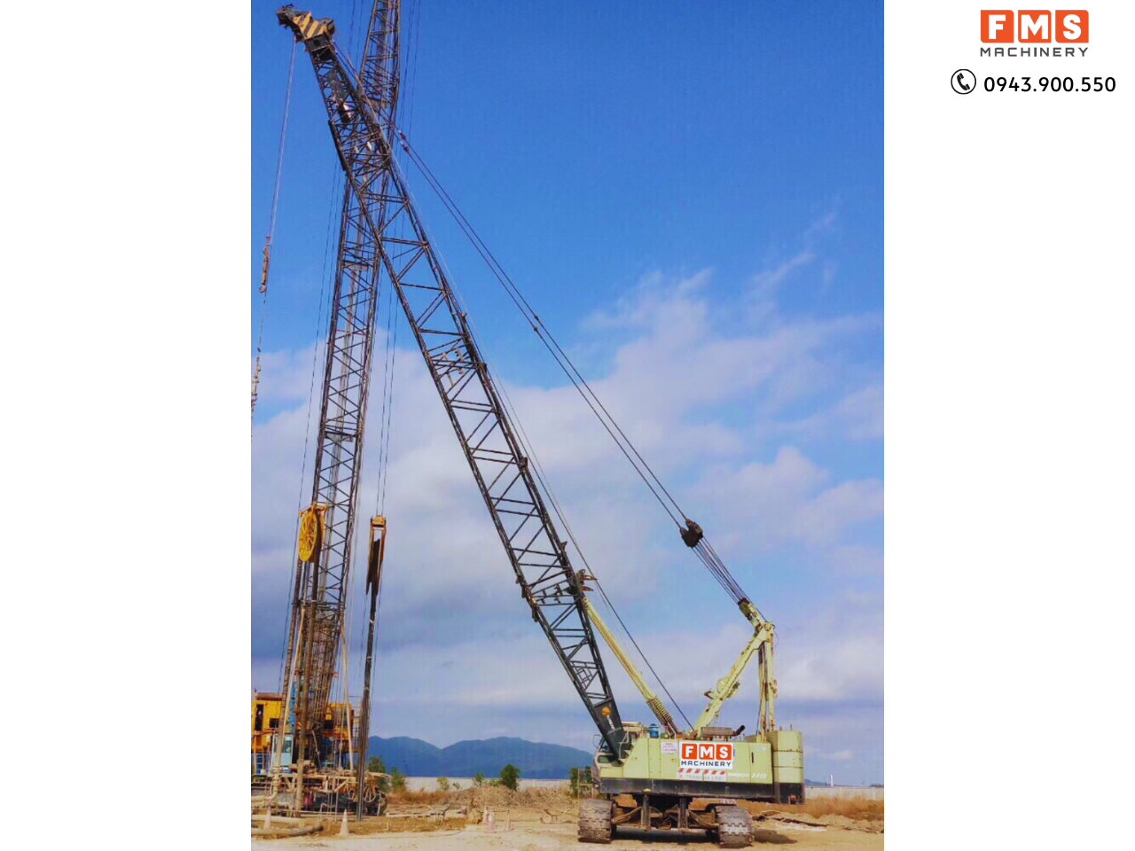 Cẩu bánh xích 90 Tấn Kobelco BM900HD 